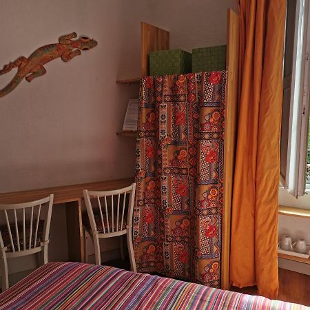 Logis Des Douves Bed & Breakfast Tiffauges Exterior foto